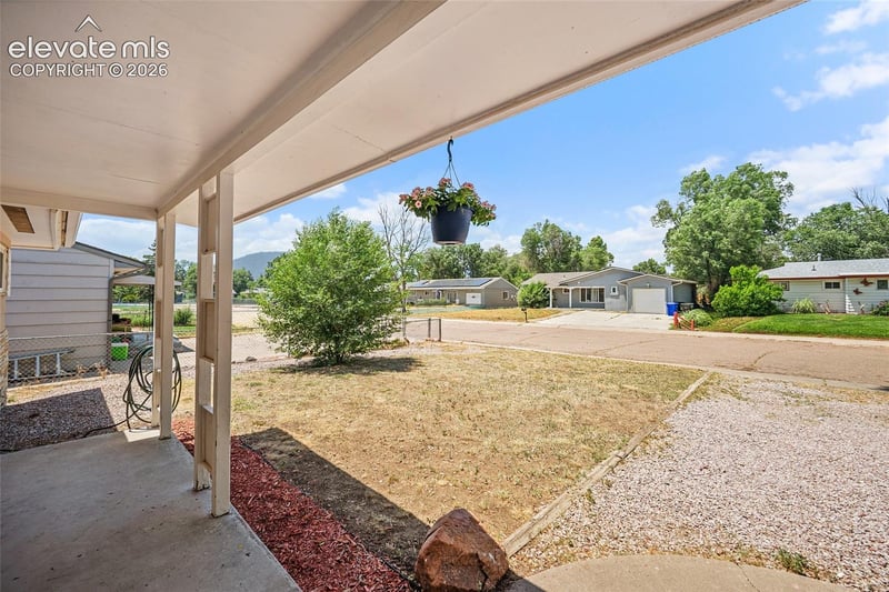 125 Larch Dr, Colorado Springs, CO 80911