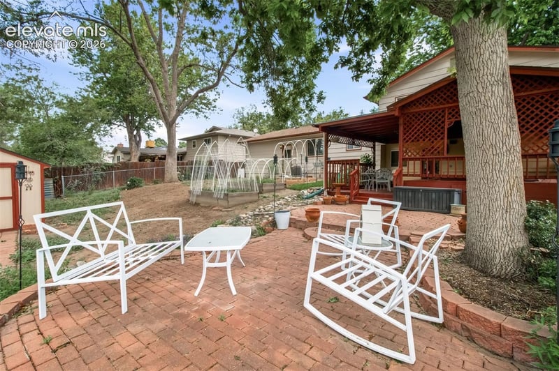 1250 Osgood Rd, Colorado Springs, CO 80915