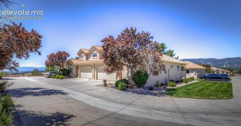 126 Luxury Ln, Colorado Springs, CO 80921