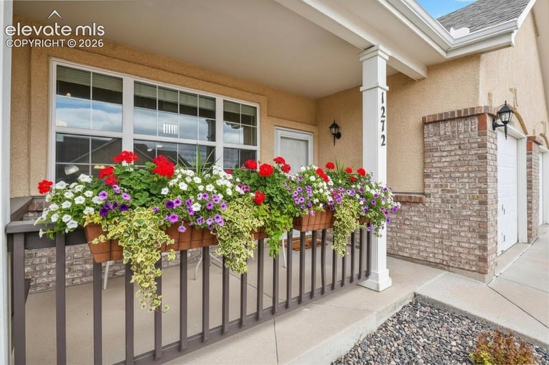 1272 Paula Cir, Monument, CO 80132