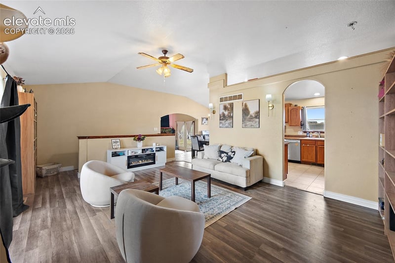 1277 N Sandstone Ln, Pueblo, CO 81007