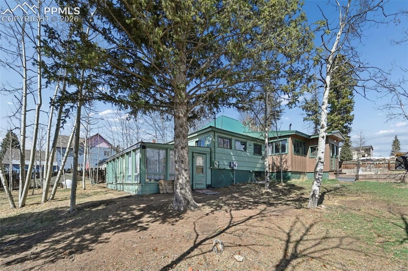 128 W Eaton Ave, Cripple Creek, CO 80813