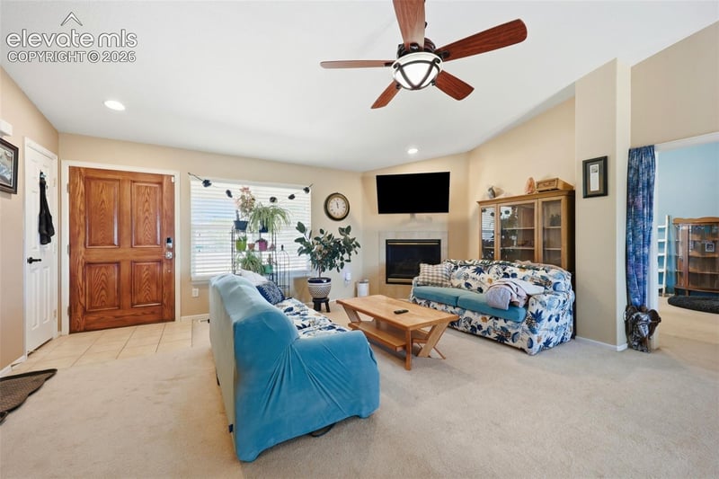 1286 N Ladonia Dr, Pueblo, CO 81007