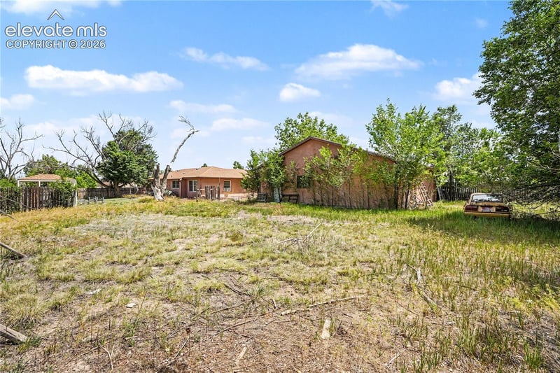 129 E Beshoar Dr, Pueblo West, CO 81007
