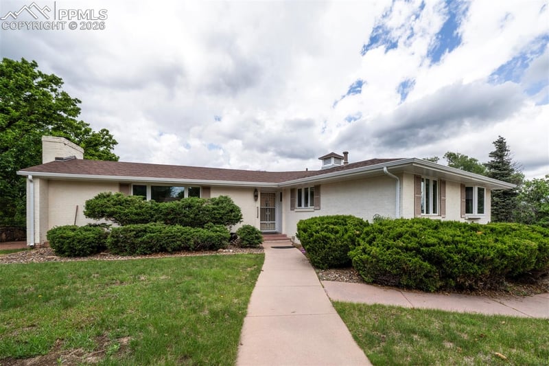 130 Cresta Rd, Colorado Springs, CO 80906