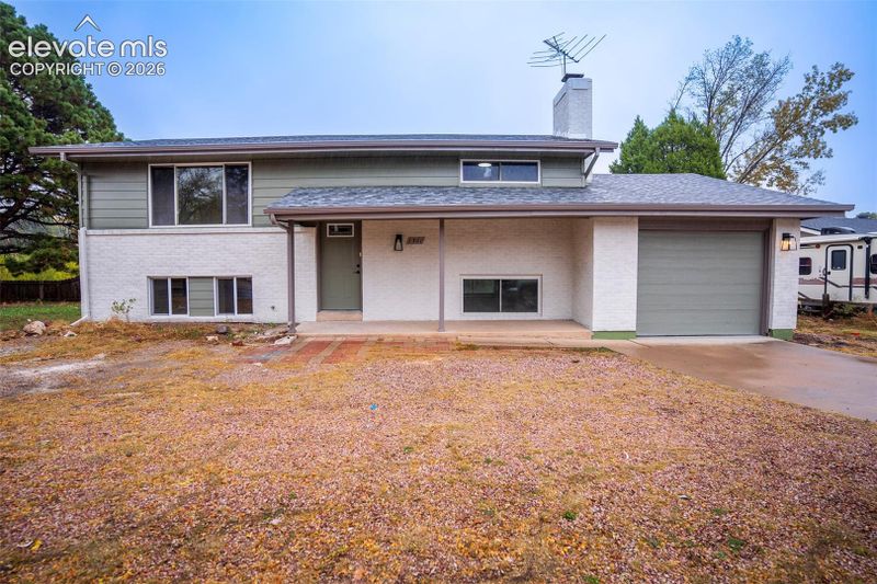 1301 N Murray Blvd, Colorado Springs, CO 80915