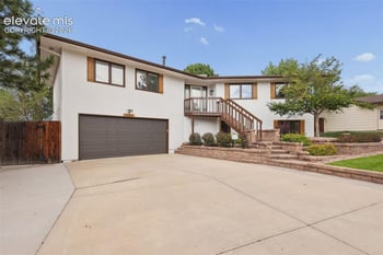 1320 Friendship Ln, Colorado Springs, CO 80904