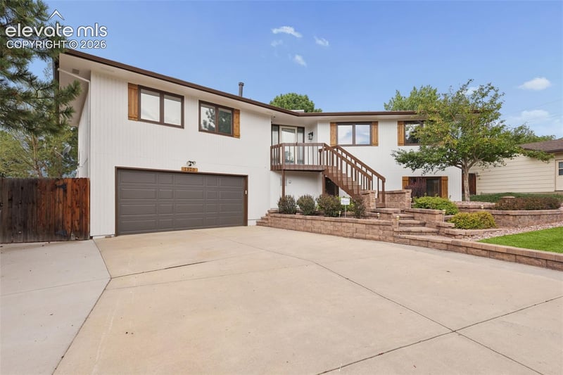 1320 Friendship Ln, Colorado Springs, CO 80904