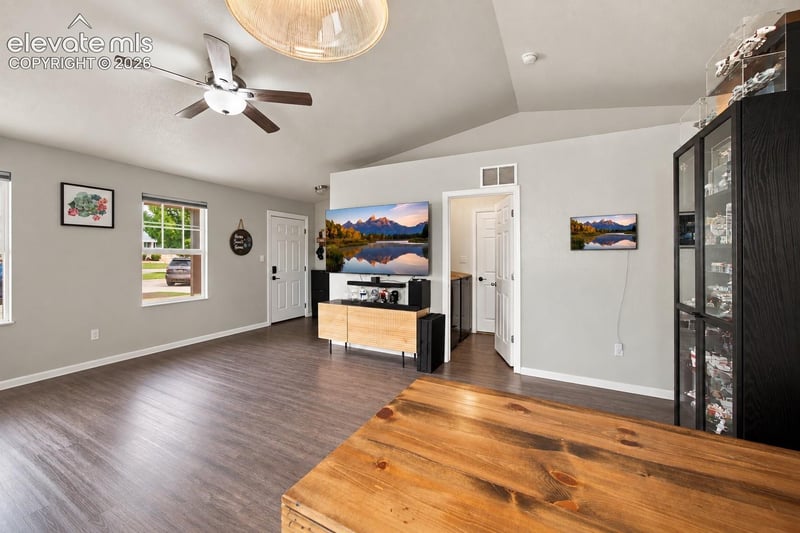1324 Silver Hawk Ct, Pueblo, CO 81008