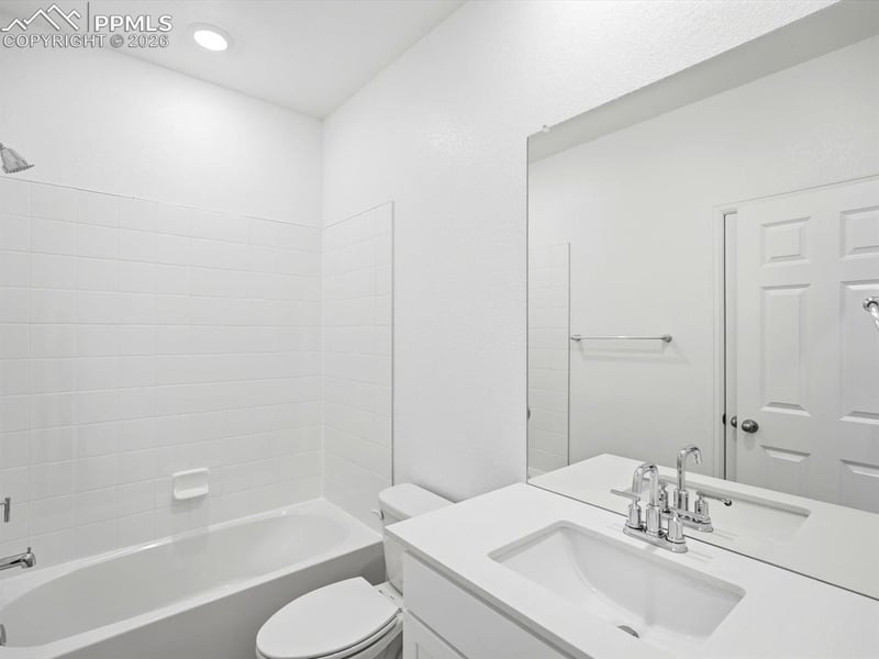 13242 Valley Peak Dr, Peyton, CO 80831