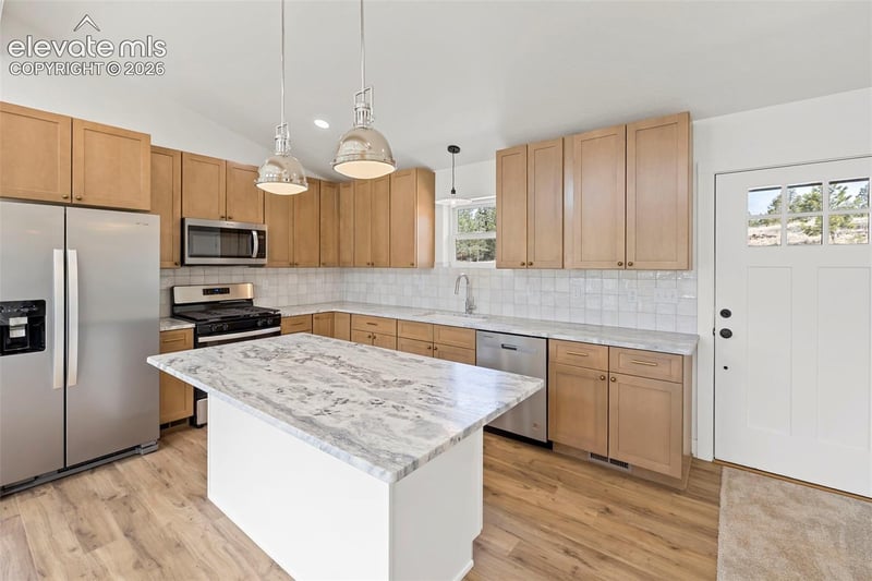 1328 N Mountain Estates Rd, Florissant, CO 80816
