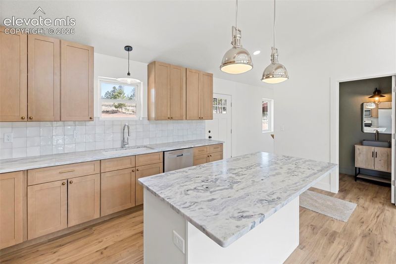 1328 N Mountain Estates Rd, Florissant, CO 80816
