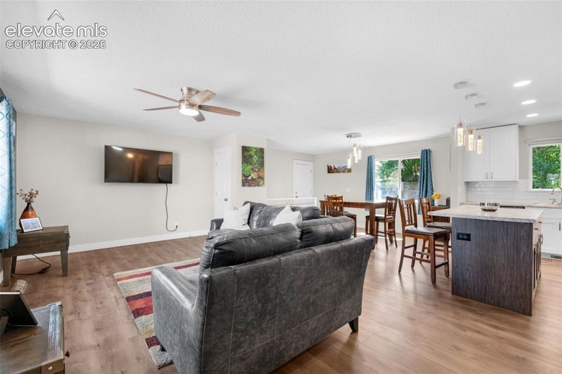 1329 Shenandoah Dr, Colorado Springs, CO 80910