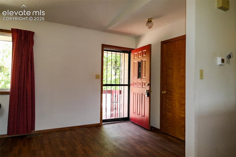 1330 Friendship Ln, Colorado Springs, CO 80904