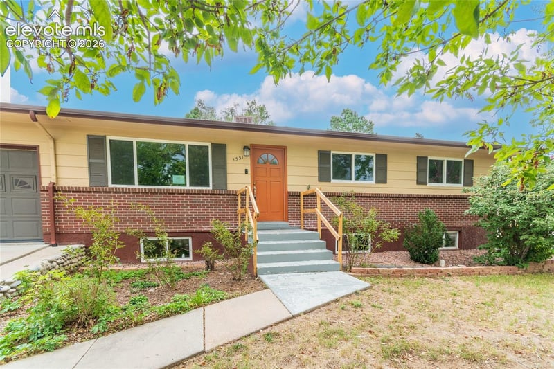 1331 Sanderson Ave, Colorado Springs, CO 80915
