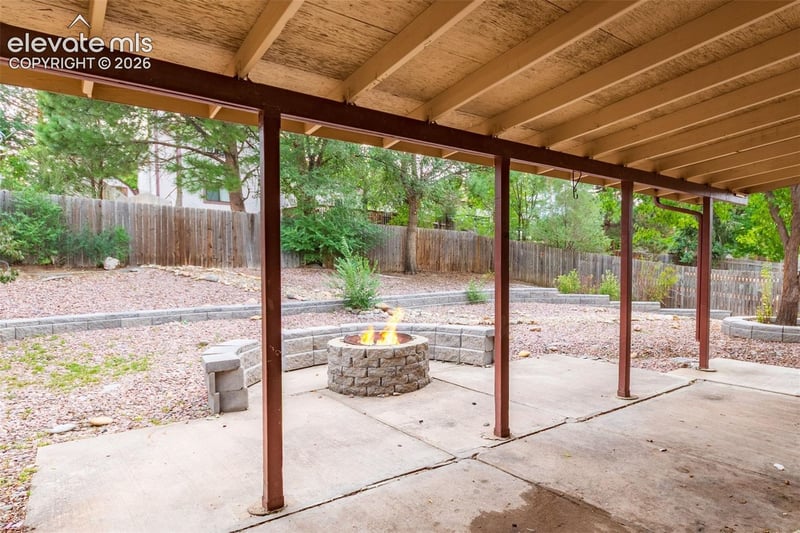1331 Sanderson Ave, Colorado Springs, CO 80915