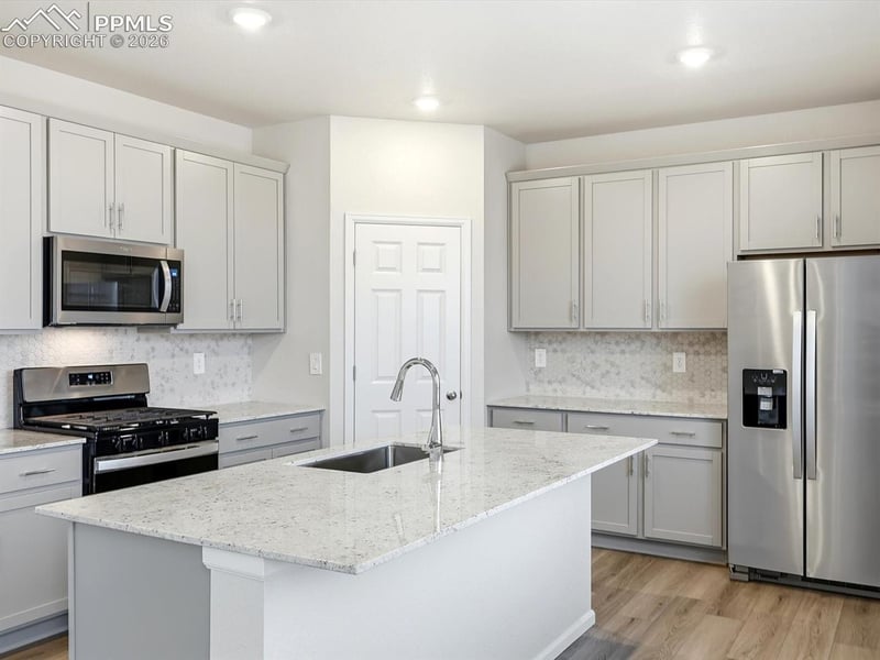 13326 Valley Peak Dr, Peyton, CO 80831