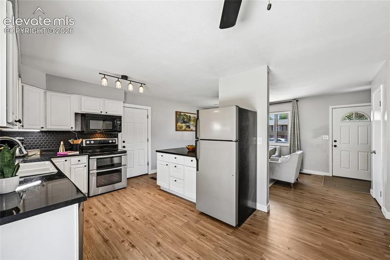 1346 Commanchero Dr, Colorado Springs, CO 80915