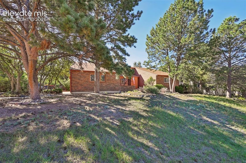 135 Rangely Dr, Colorado Springs, CO 80921