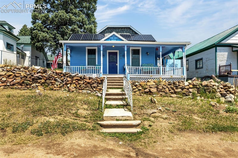 137 W Eaton Ave, Cripple Creek, CO 80813