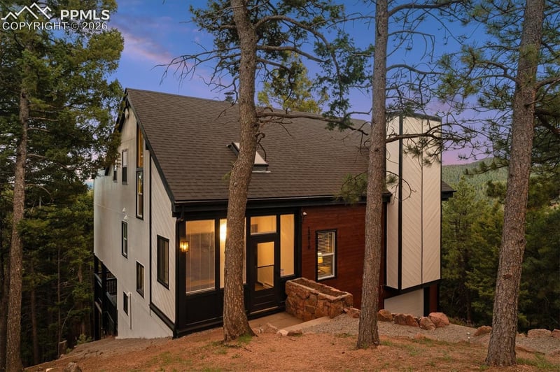 13910 Blue Jay Ln, Larkspur, CO 80118