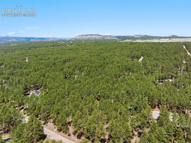 140 E Stirrup Trl, Monument, CO 80132