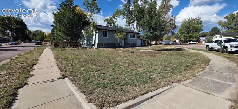 1404 Keaton Ln, Colorado Springs, CO 80909