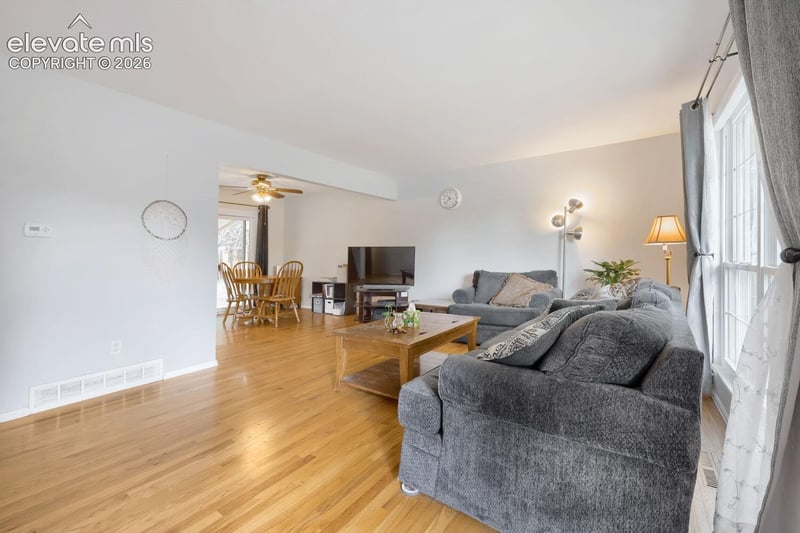 1418 Wynkoop Dr, Colorado Springs, CO 80909