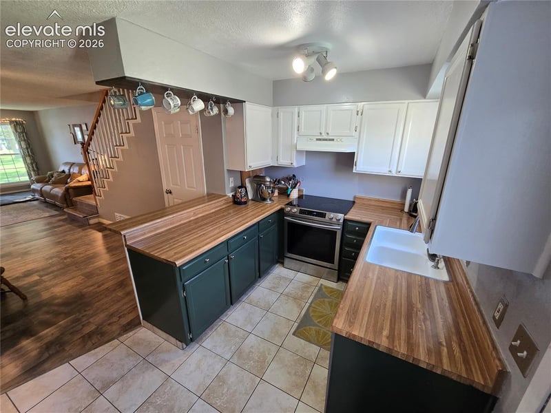 14232 E Hawaii Cir #A, Aurora, CO 80012