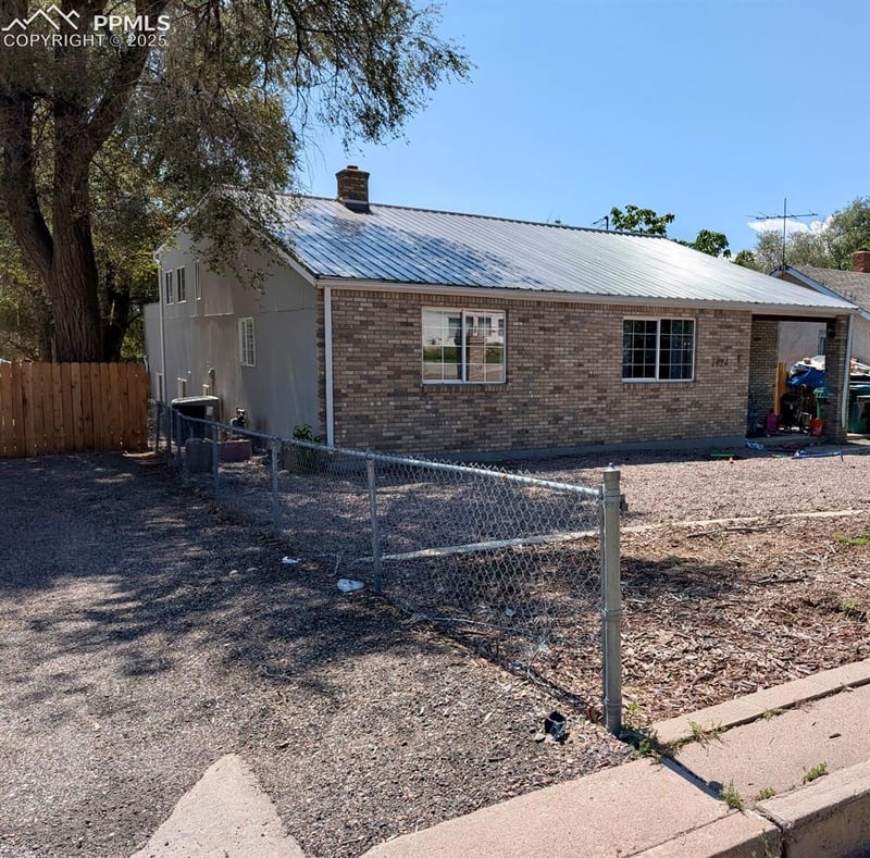 1424 E 14th St, Pueblo, CO 81001