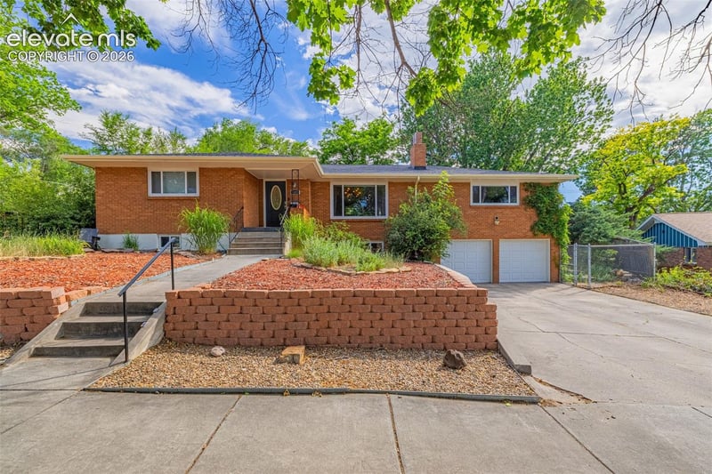 1424 Bellaire Dr, Colorado Springs, CO 80909