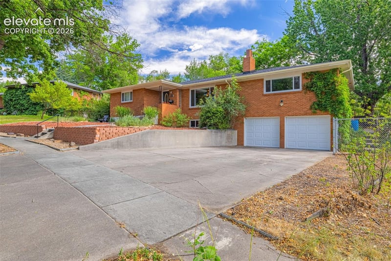 1424 Bellaire Dr, Colorado Springs, CO 80909