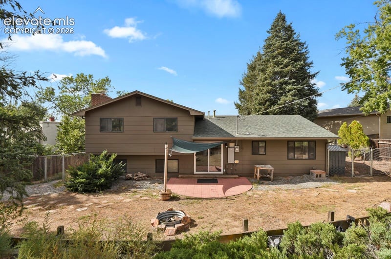 1425 Auburn Dr, Colorado Springs, CO 80909