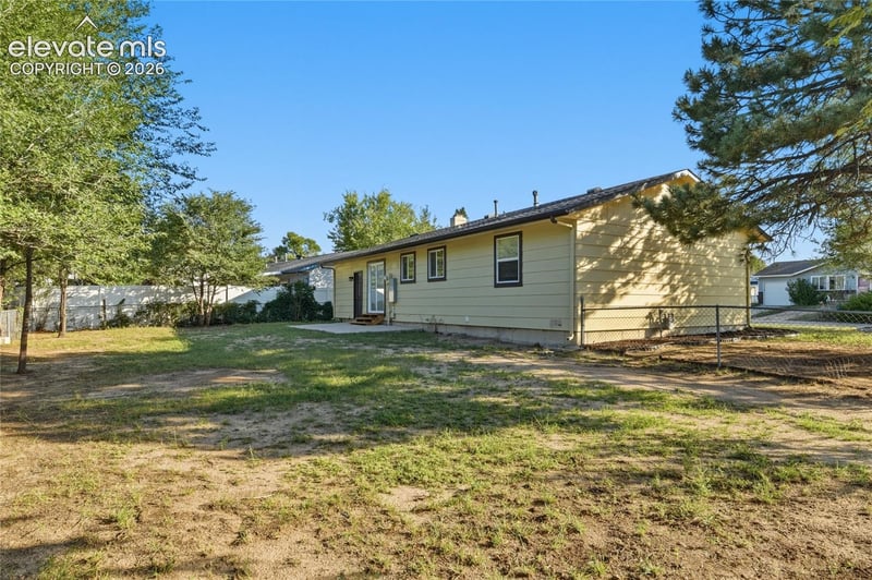 1438 Keith Dr, Colorado Springs, CO 80916