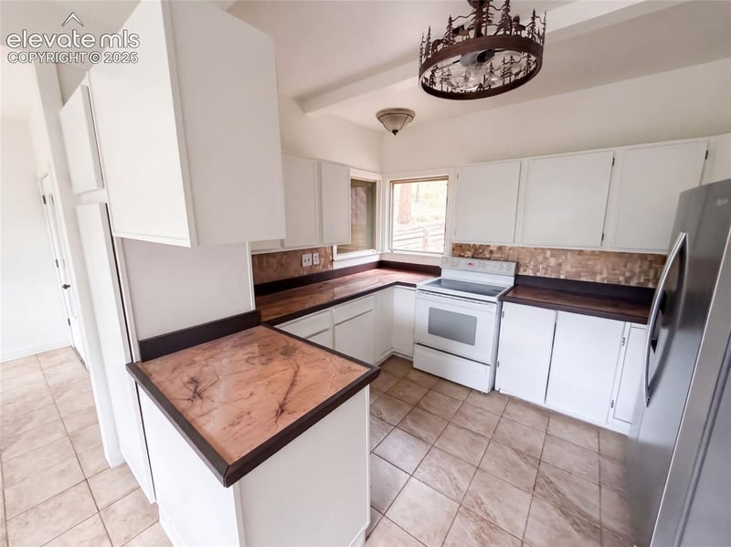 144 Dandy Jim Dr, Cripple Creek, CO 80813