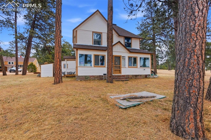 14490 E Coachman Dr, Colorado Springs, CO 80908