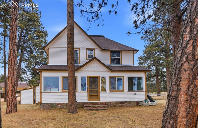 14490 E Coachman Dr, Colorado Springs, CO 80908