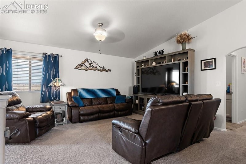 1485 E Ithaca Dr, Pueblo, CO 81007