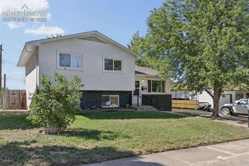 1501 Newcastle St, Colorado Springs, CO 80907