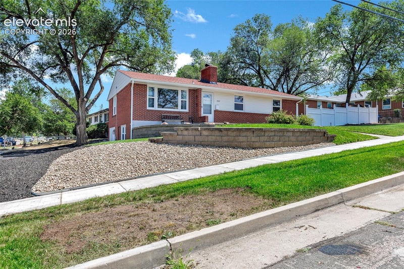 1515 Mcarthur Ave, Colorado Springs, CO 80909