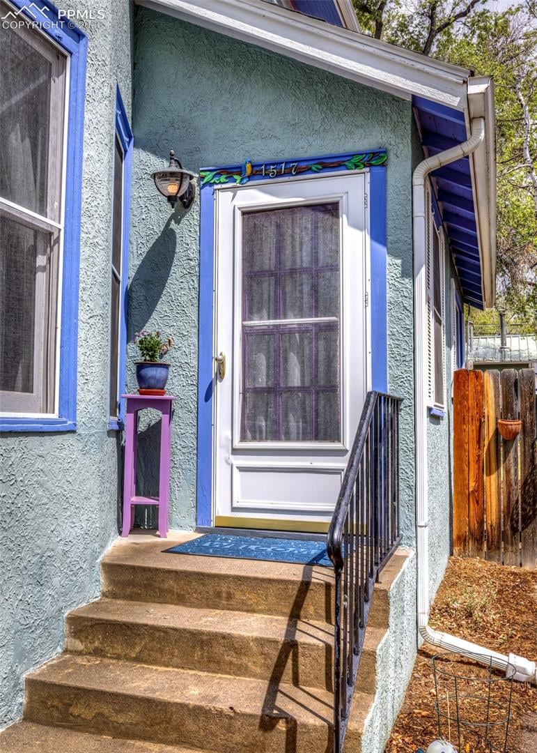 1517 N Corona St, Colorado Springs, CO 80907