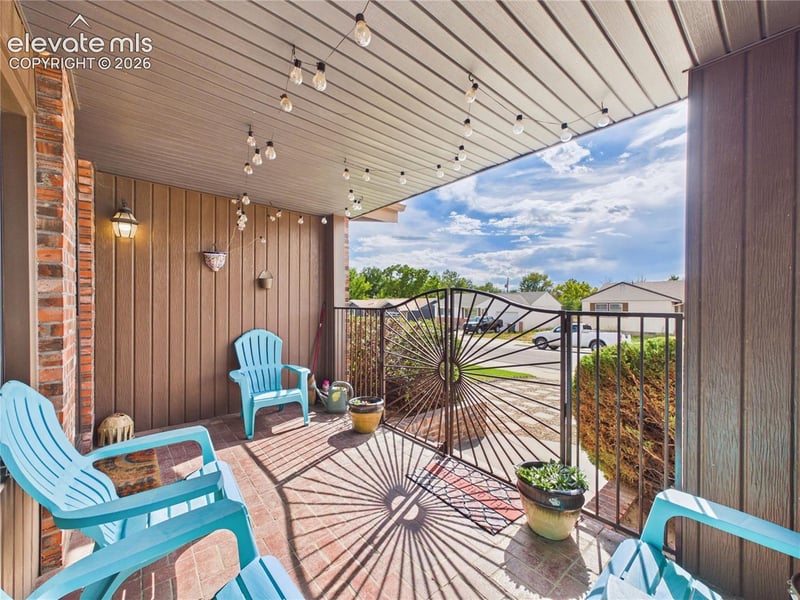 1518 Lexington Rd, Pueblo, CO 81001