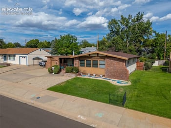 1518 Lexington Rd, Pueblo, CO 81001