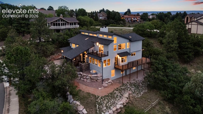 1520 Oak Hills Dr, Colorado Springs, CO 80919