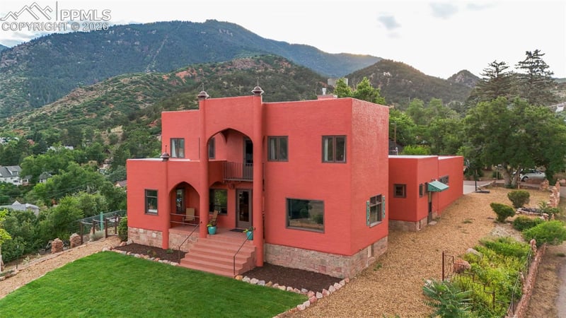 153 Capitol Hill Ave, Manitou Springs, CO 80829