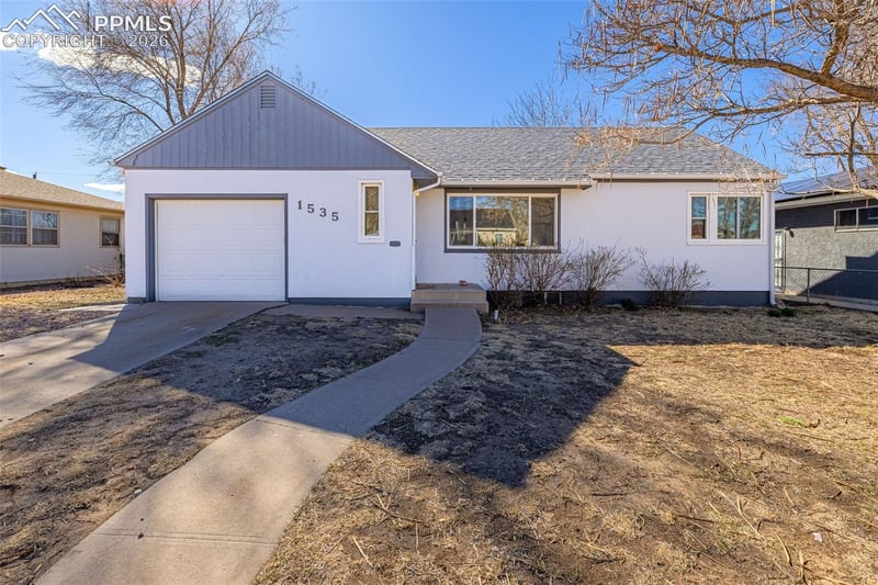 1535 Alexander Cir, Pueblo, CO 81001