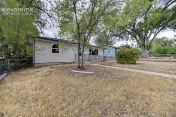 1539 Fountain St, Colorado Springs, CO 80910