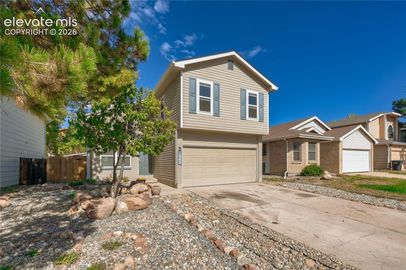 1542 4th St, Colorado Springs, CO 80907