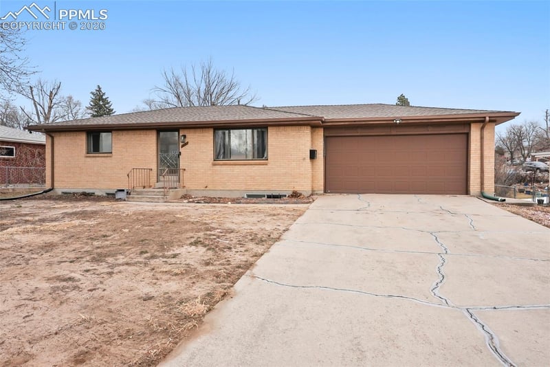 155 S Brentwood Dr, Colorado Springs, CO 80910