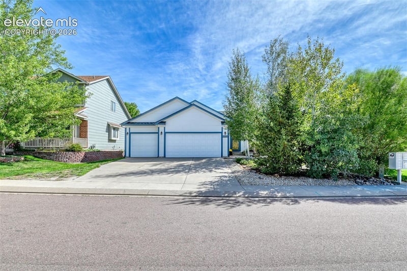 15611 Candle Creek Dr, Monument, CO 80132